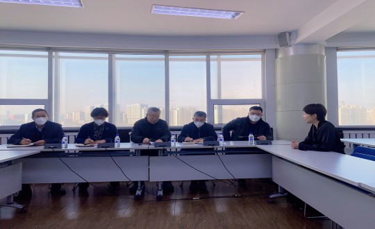 3向阳区人大常委会副主任韩希光一行莅临老子有钱lzyq88集团视察调研_副本.jpg