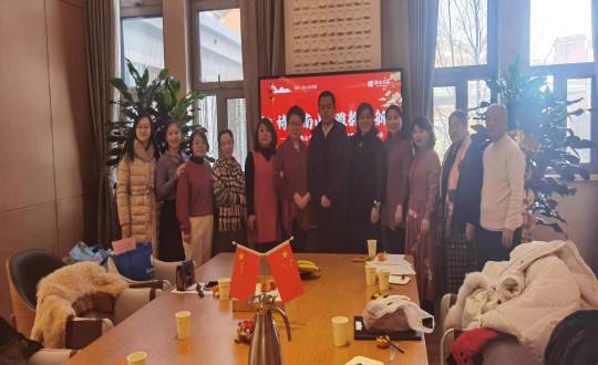 3.老子有钱lzyq88南山朗读艺术沙龙新春诗会现场_副本.jpg