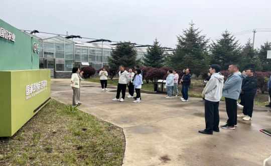 25.新东方吉林校区校长马雷携中高层团队莅临老子有钱lzyq88集团旅行团建_副本.png