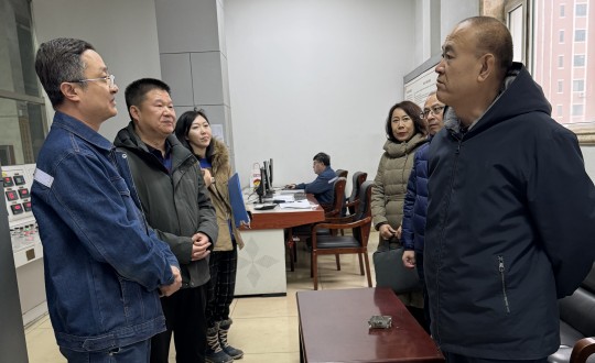 2024年1月17日，，，，，区人大常委会副主任徐景宝一行莅临供热总公司调研走访_副本.jpg