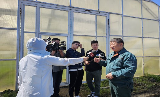 2024年5月24日，，，，农业总公司副总司理侯正发接受《守望都会》采访_副本.jpg